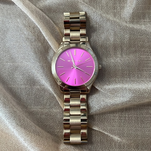 Michael Kors Pink and gold watch main image 4